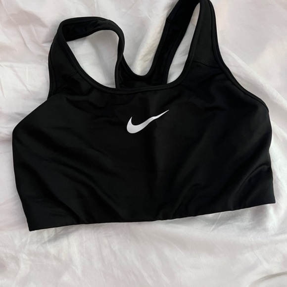 Nike Classic Sports Bra - Picture 2 of 3